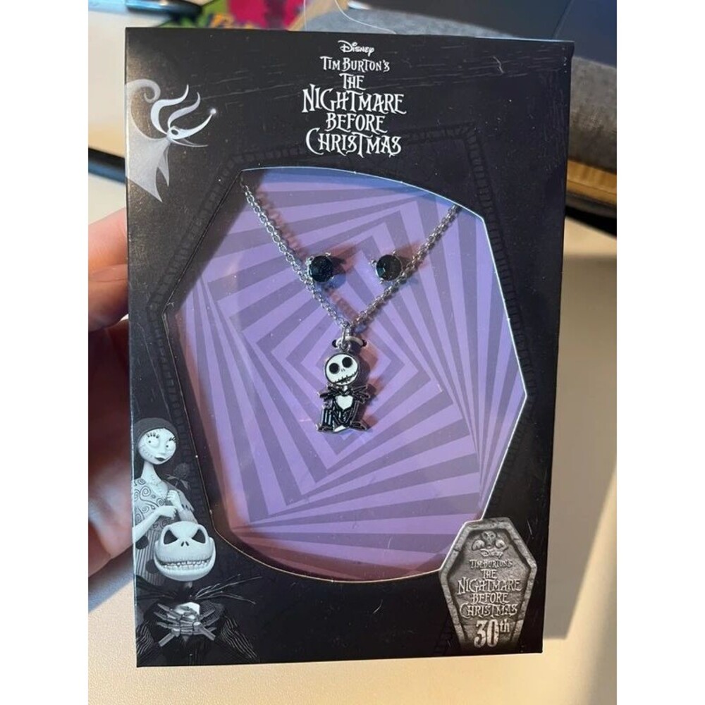 Disney nightmare before Christmas necklace & earrings
